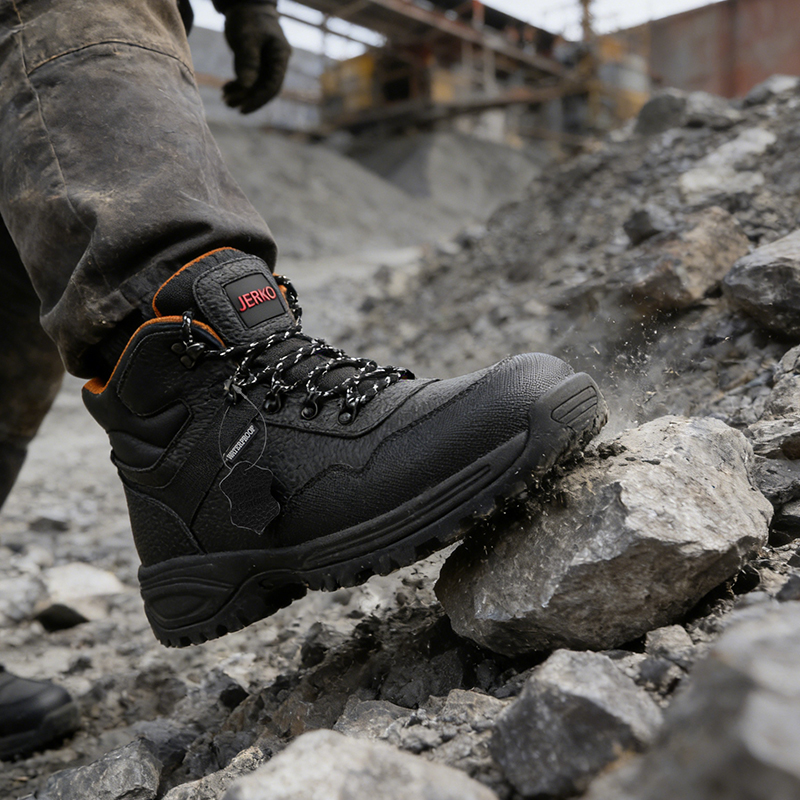 Large quantity genuine leather safety work boots available now in our Virginia warehouse